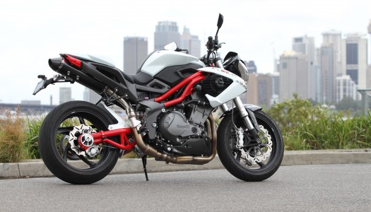 Review: 2013 Benelli TnT 899