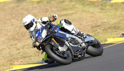 Review: 2015 Aprilia Tuono V4 1100 RR