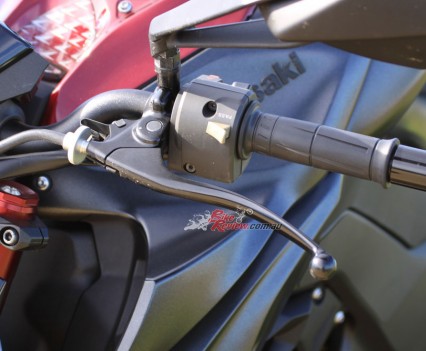 2016 Kawasaki Z1000 Bike Review20160524_0560