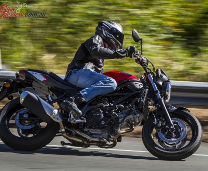 2016 Suzuki SV650 LAMS Bike Review Action (21)