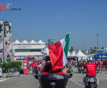 2016 World Ducati Week – Bike Review (16)