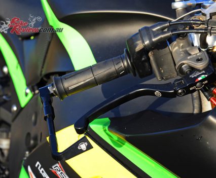 Mike Jones's 2015 ASBK ZX-10R, Brembo lever, brake lever guard