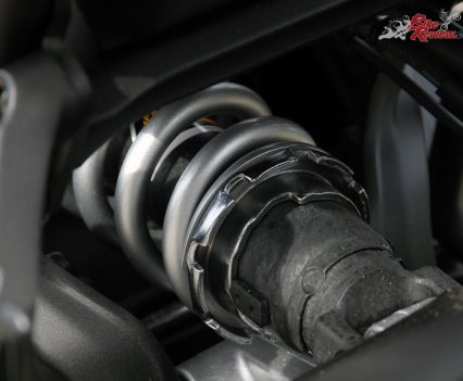 2016 Yamaha XSR900 - KYB monoshock