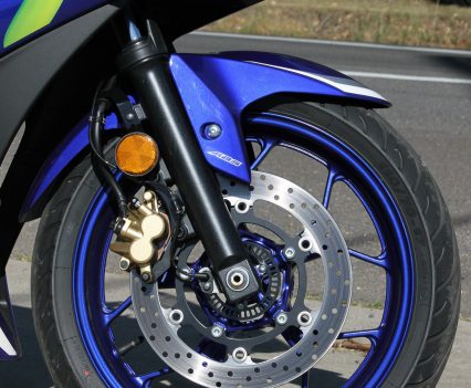 2016 Yamaha YZF-R3 - 41mm KYB forks, 130mm travel