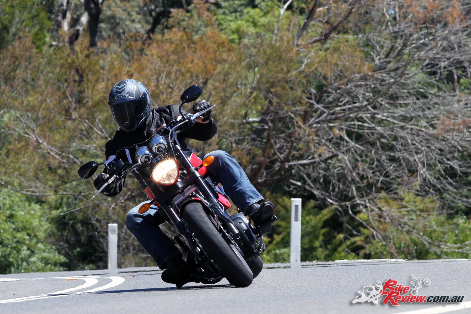 Victory Hammer S, offering good clearance for the class but can still touch down while riding aggressively