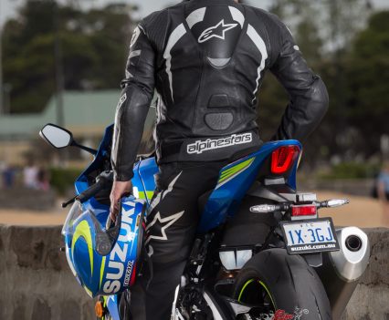 BikeReview 2017 Suzuki GSX-R1000R20170201_1351