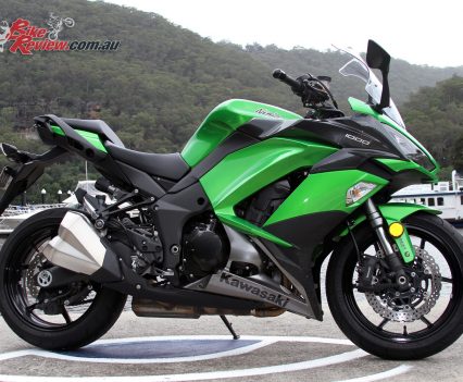 2017 Kawasaki Ninja 1000 - There's plenty of resemblance between the Ninja 1000 and ZX-10R