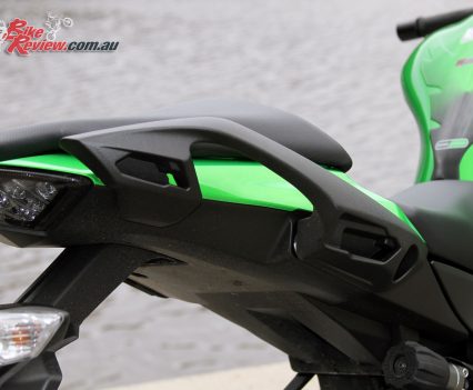 2017 Kawasaki Ninja 1000 - Rear grab rails incorporate the pannier mount system