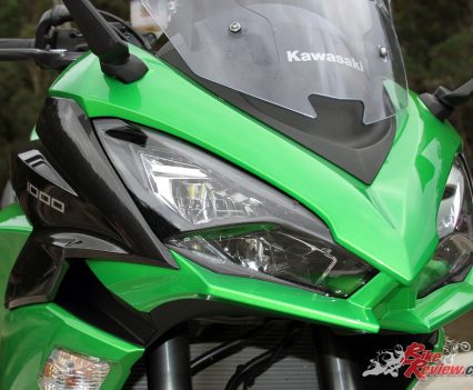 2017 Kawasaki Ninja 1000 - Sporty front end with new LED lights