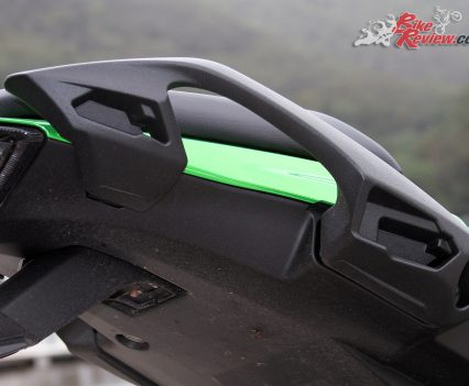 2017 Kawasaki Ninja 1000 - The rear pillion grips incorporate pannier mounts