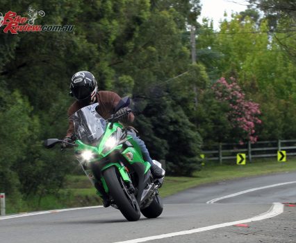 2017 Kawasaki Ninja 1000 - Long distance trips are definitely not a problem, with a comfortable seat offering plenty of room to move around on