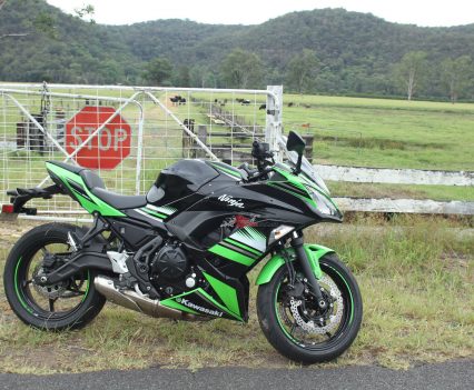 Bike Review 2017 Kawasaki Ninja 650L20170120_1415