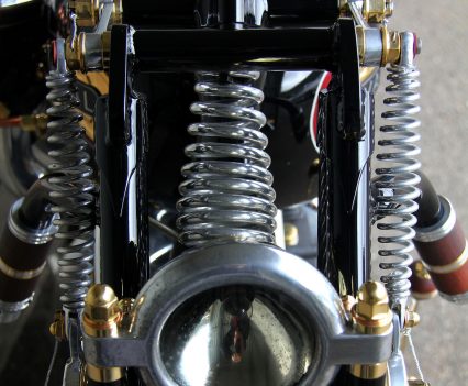 Eval Motorcycles - Upheval