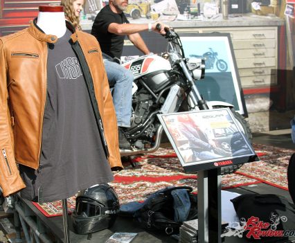 2017 Throttle Roll - Segura jacket display