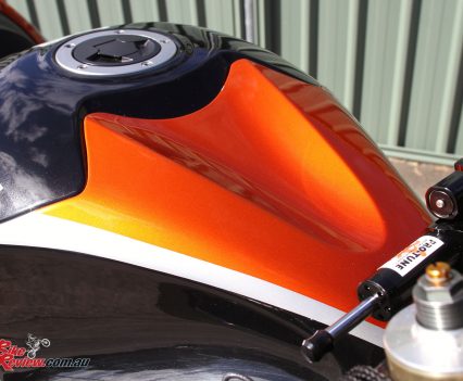 Custom Pro-Tune nine-second Kawasaki ZX-14 - Manuel designed the paintwork himself