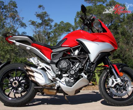 Is the MV Agusta Turismo Veloce Lusso the ultimate sports tourer? With the emphasis on sport!