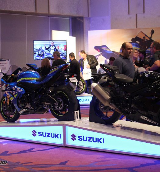 The GSX-R1000Rs back to back