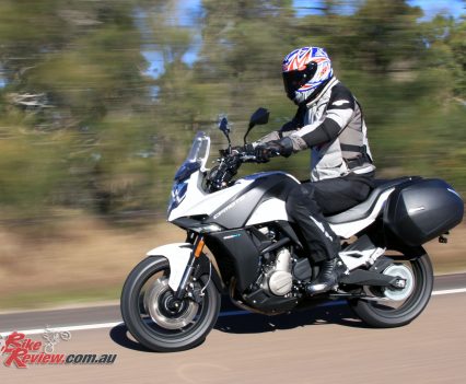 2017 CFMoto 650MT freeway riding