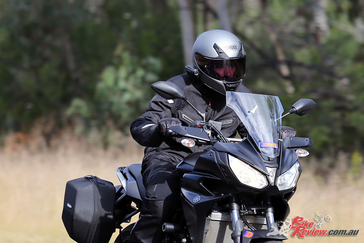 The Transitions Adaptive visor is ideal for those after a convenient solution to lugging around multiple visors