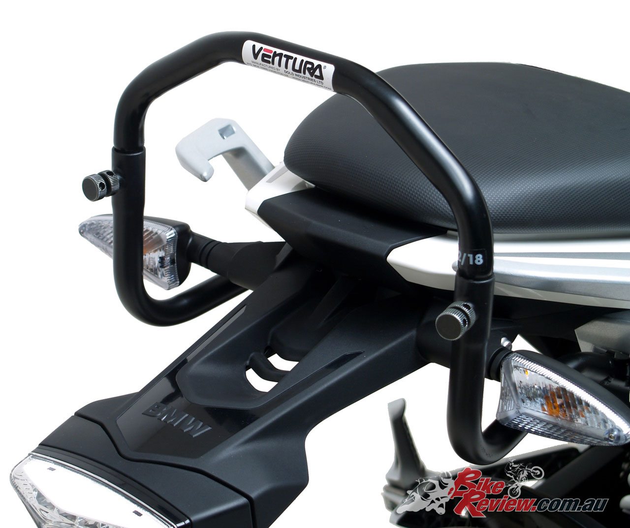 Ventura L bracket and grab handle on the BMW G 310 R