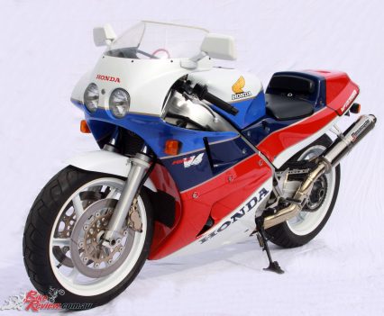 Honda VFR750R RC30