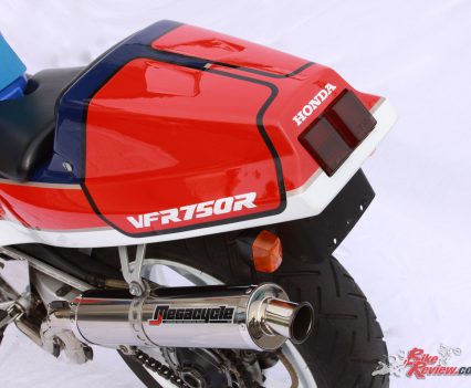 Honda VFR750R RC30