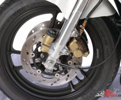 Dual front disc brakes helped slow the RG500 from it's 225km/h+ top speed, with 95hp on hand