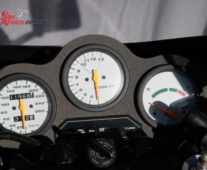 Suzuki RG500 dash