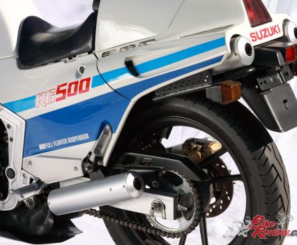 A full floater rear monoshock was joined by a light alloy swingarm