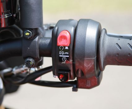 BikeReview Tuono V4 1100 RR20171103_2529