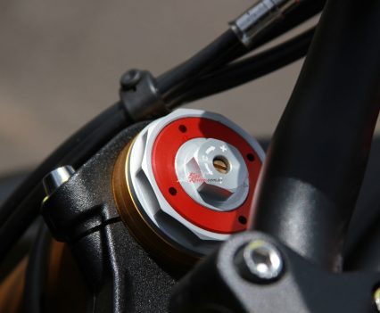 BikeReview Tuono V4 1100 RR20171103_2530