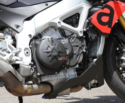 BikeReview Tuono V4 1100 RR20171103_2541
