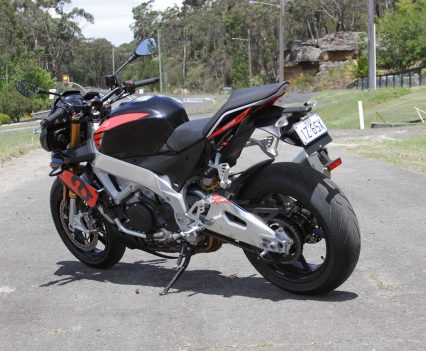 BikeReview Tuono V4 1100 RR20171103_2547