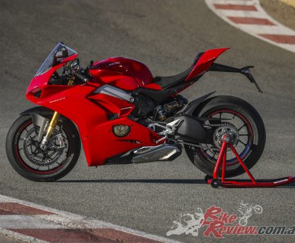 2018 Ducati Panigale V4 Worl Launch BikeReview04
