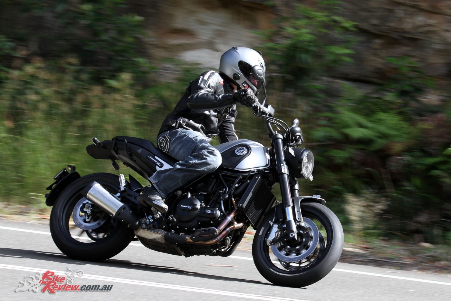 Benelli's Leoncino makes for a great entry or returning rider option.