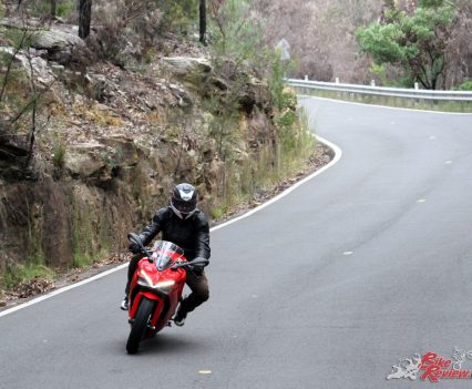 2018-Ducati-Supersport-S-Bike-Review-6239