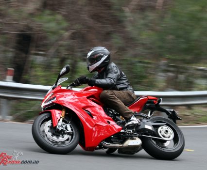 2018-Ducati-Supersport-S-Bike-Review-6264