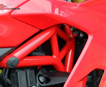 2018-Ducati-Supersport-S-Bike-Review-6749