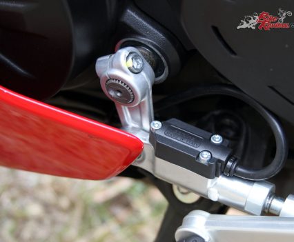 2018-Ducati-Supersport-S-Bike-Review-6755