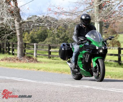 2018-Kawasaki-Ninja-H2-SX-SE-BikeReview-HMC-1063 The Ninja H2 SX Se makes the ultimate sports tourer. It's comfy and mellow when you want it to be but open up that throttle and even the most mundane ride becomes a blast...