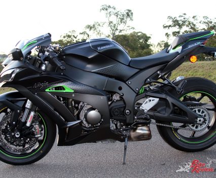 In Low power mode around town and commuting the ZX-10R SE is smooth and easy to ride, a real pleasure.
