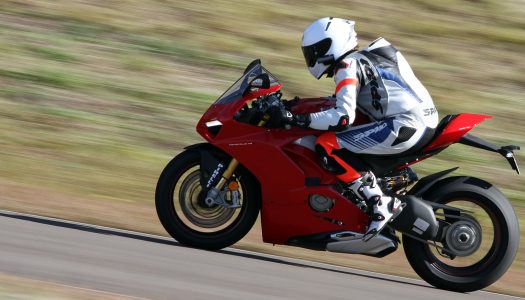Video Review: 2018 Ducati Panigale V4 S