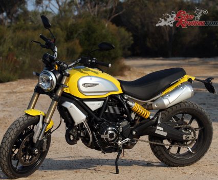 The Scrambler 1100 does what few bike can, it offers some dirt road performance without losing out on the tarmac performance. It's a win, win.