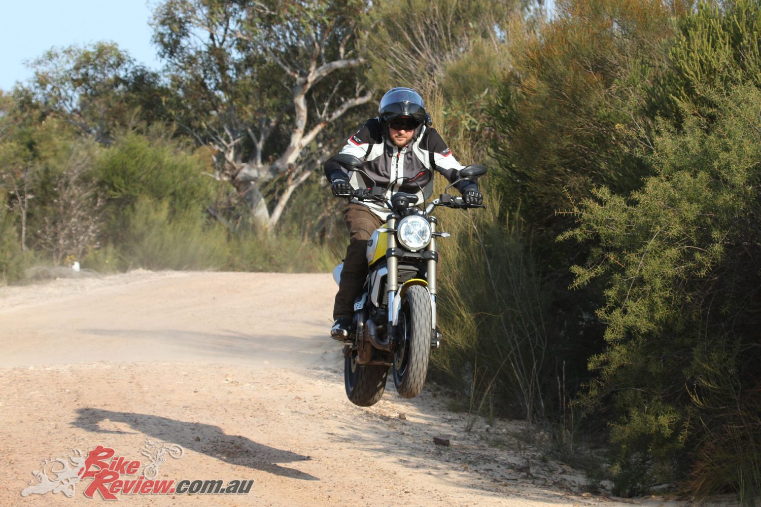 Jumping the Scrambler 1100 was fun but I would not recommend you punish your bike like this, it is not designed for jumps!