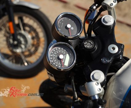 Royal Enfield Continental GT 650 - Dash