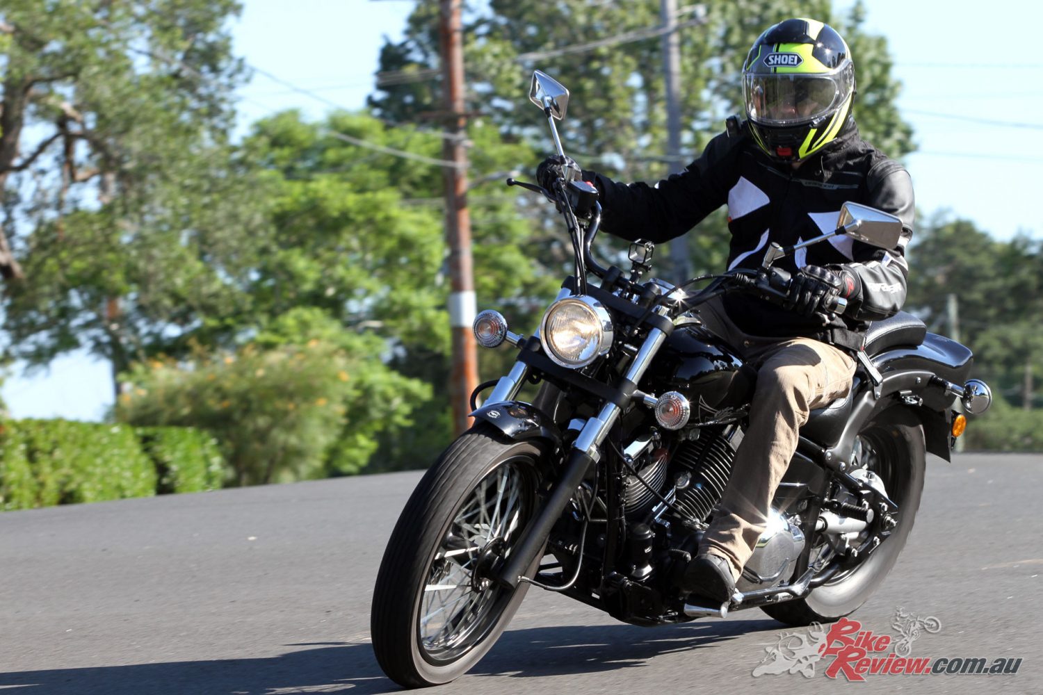 2019 Yamaha V-Star 650 Custom (XVS650) Motorcycle Review