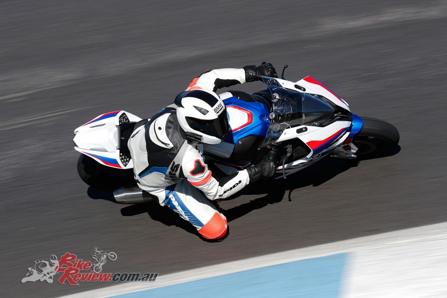 The long fast final turn onto the straight was stunning to experience on the S 1000 RR, really highlighting the electronic controls of the bike.