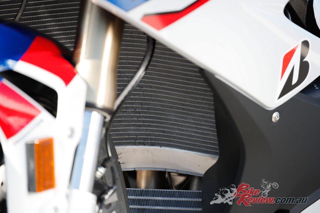 2019 BMW S 1000 RR radiator