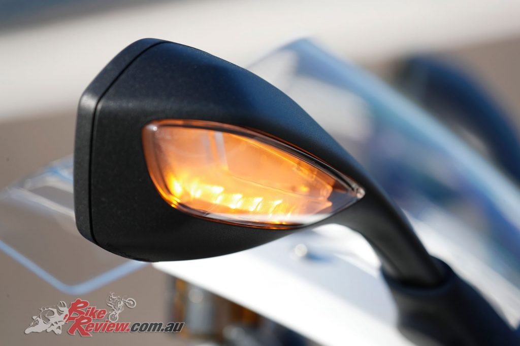 2019 BMW S 1000 RR - Mirror with integrated indicator