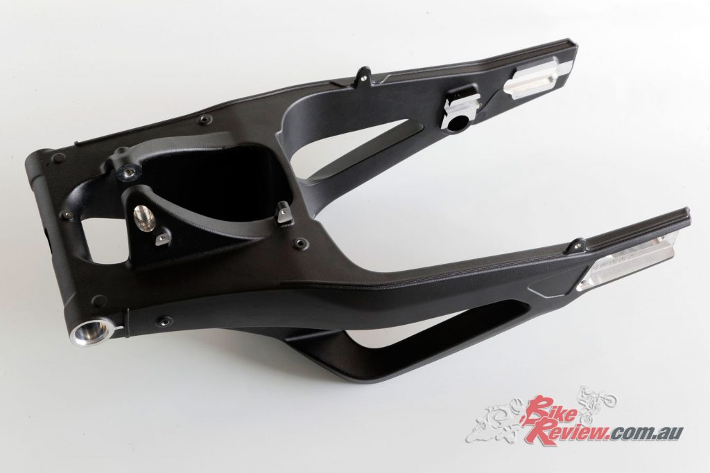 2019 BMW S 1000 RR World Launch Review - Swingarm